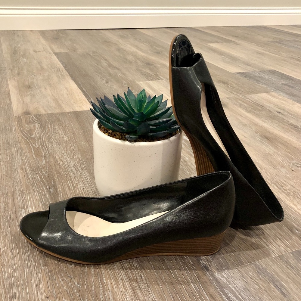 Cole Haan Peep Toe Black Wedge Shoes (9)